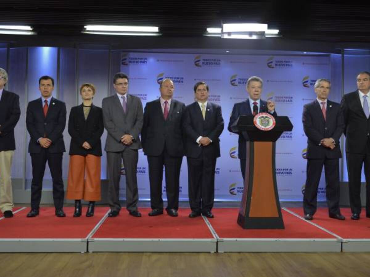 Santos presenta estrategia contra cultivos ilícitos sin uso del glifosato