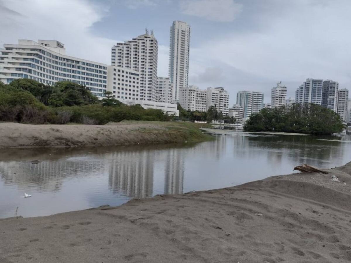 Maquinaria amarilla suspendió intervención en El Laguito