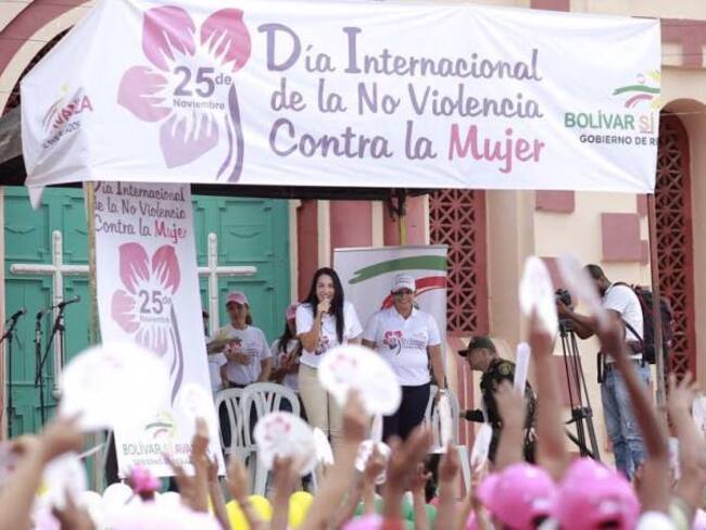 Bolívar manifestó su rechazo a la violencia contra la mujer