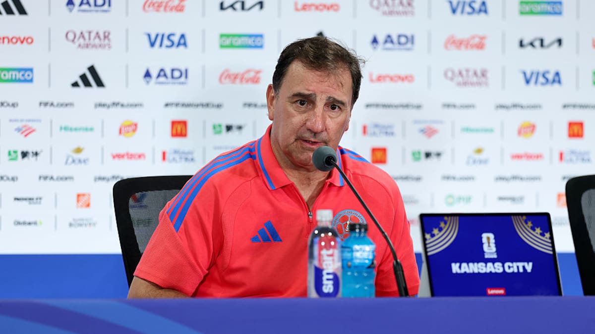 Néstor Lorenzo aclara la situación médica de James Rodríguez y Jhon Córdoba en el Mundial 2026