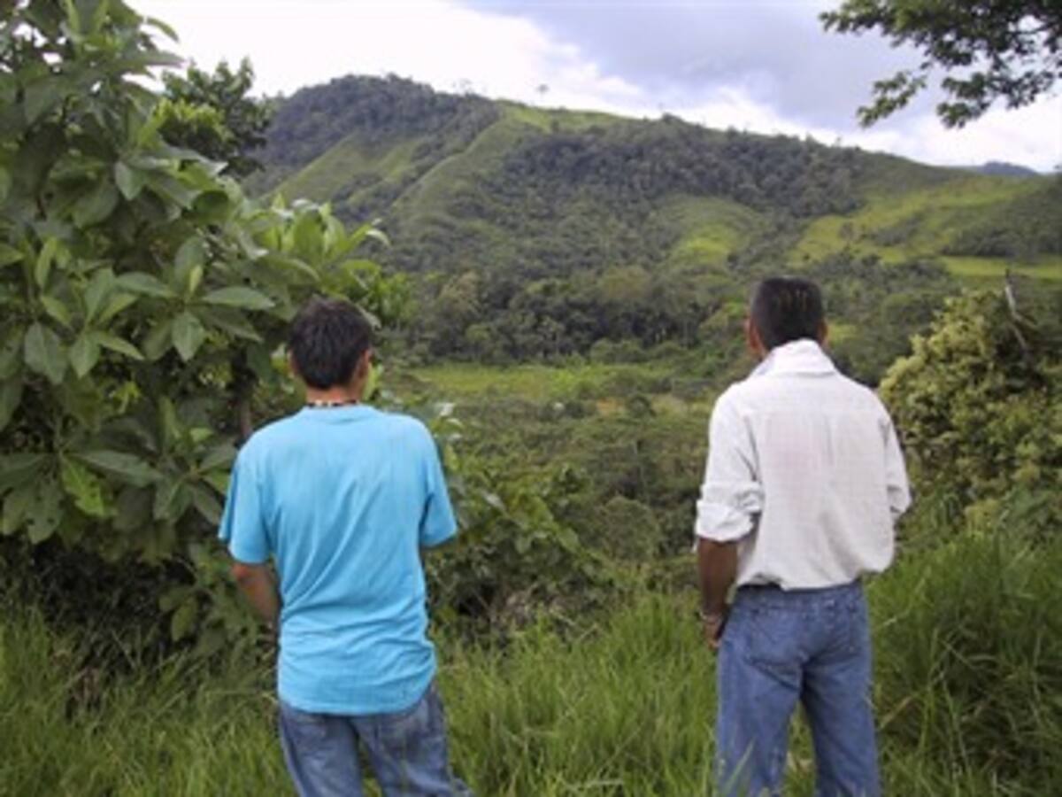 Gobierno fortalecerá proceso de restitución de tierras