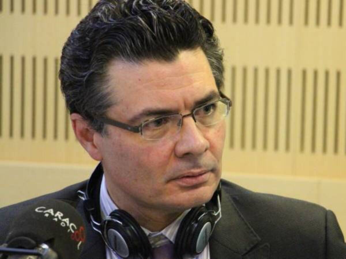 Está listo el decreto para liquidar a Caprecom: ministro de Salud