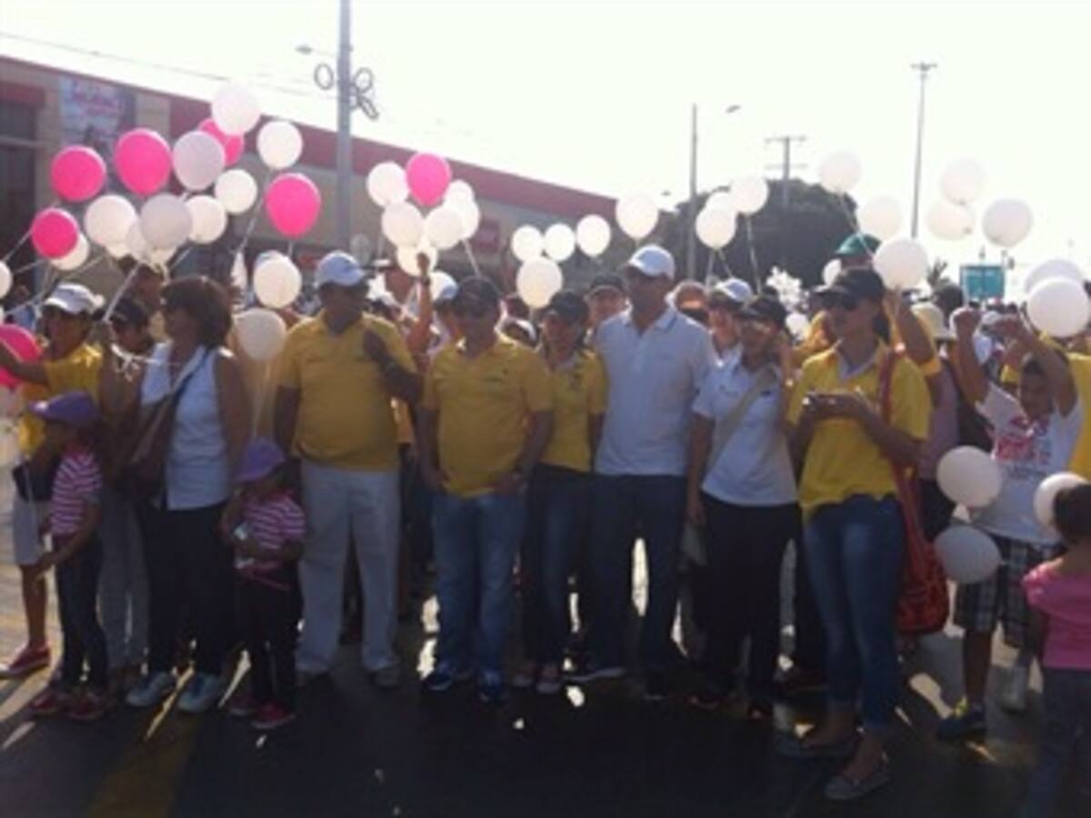 Unas 1000 personas marchan por la vida en Cartagena