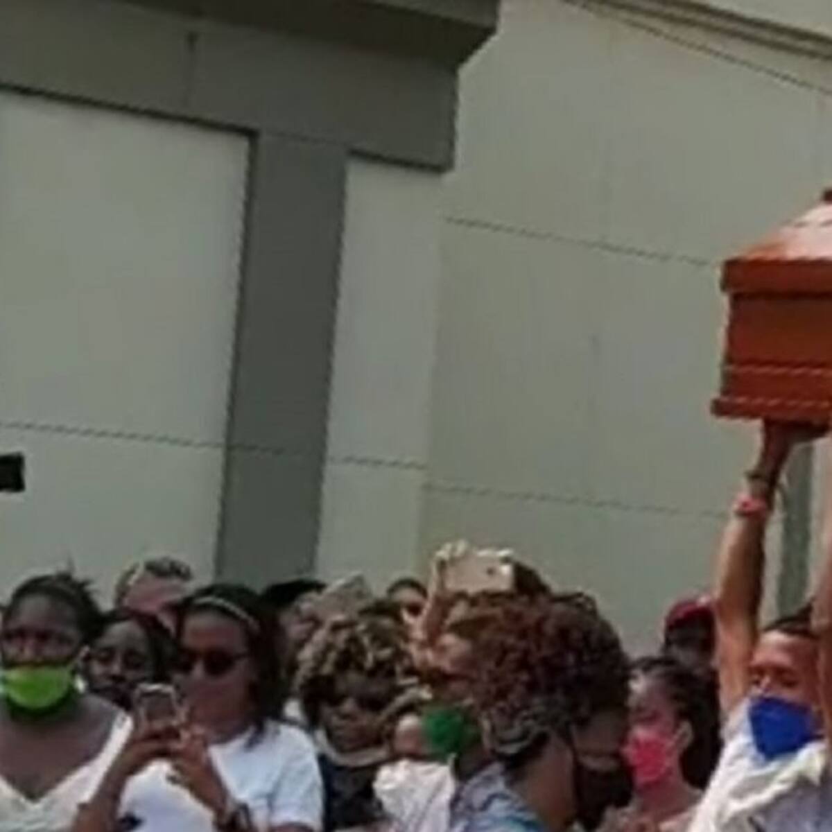 Sentido adiós a las víctimas de la masacre en Barranquilla