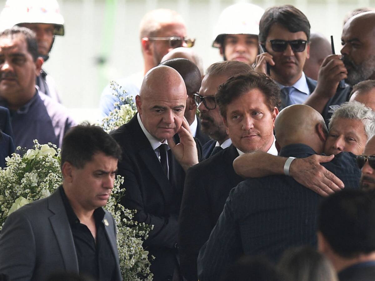 Infantino pide que todos los países tengan un estadio con el nombre de Pelé