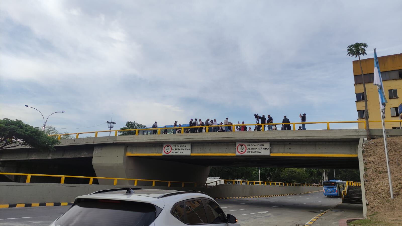Puente de la avenida 2 norte con calle 15 norte /  Foto: Caracol Radio