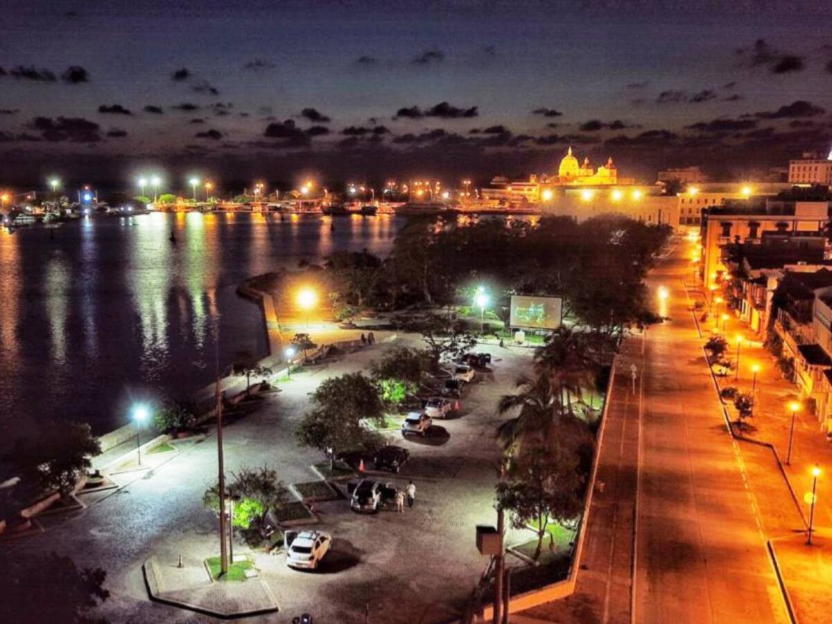 Auto cine en Cartagena tendrá valor de $60 mil por vehículo para 4 personas