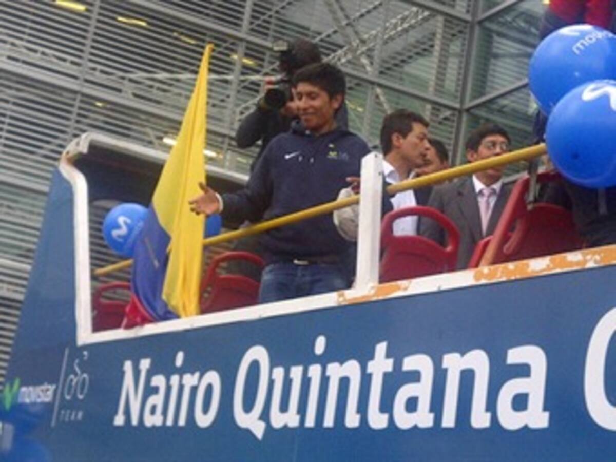 Nairo Quintana fue recibido por una multitud en Bogotá