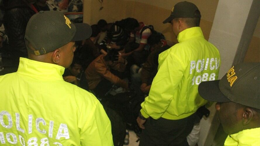 Fue capturado un hombre de 34 años, acusado de pertenecer a una red criminal dedicada al tráfico de migrantes. Foto: Policía Nacional