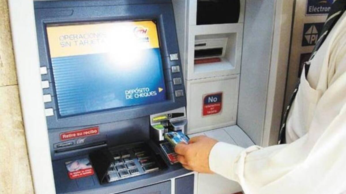 En Armenia, desarticulan banda dedicada al cambiazo de tarjetas de crédito