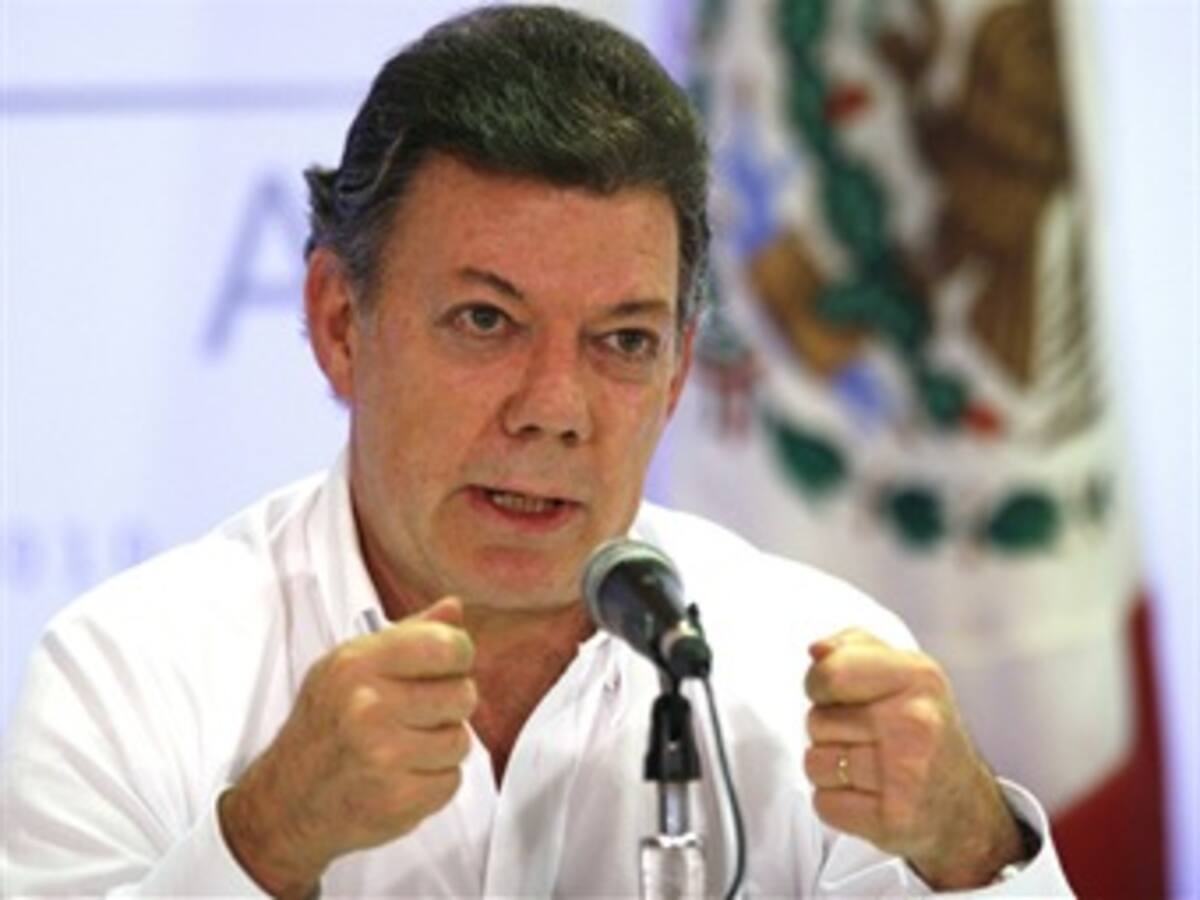 El país no soporta más fiascos en obras viales: Santos
