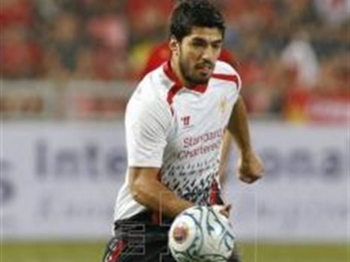 Luis Suárez no viajará a Noruega con el Liverpool por lesión
