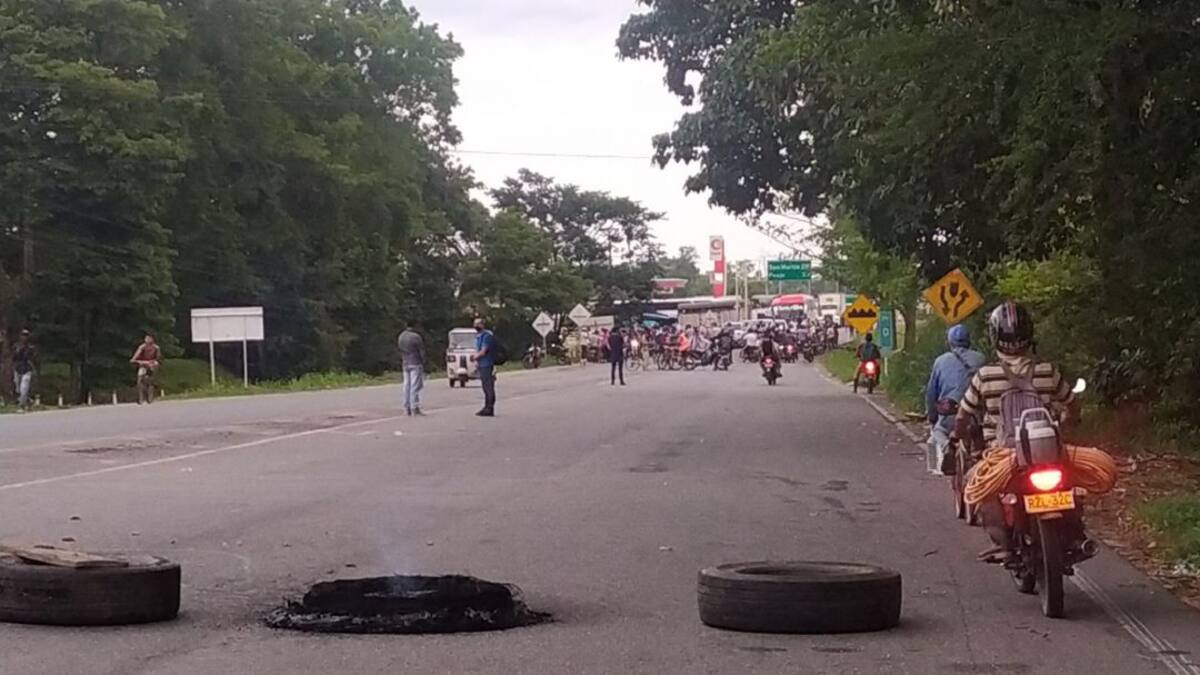 Comité de Gremios en Santander pide el despeje de vías