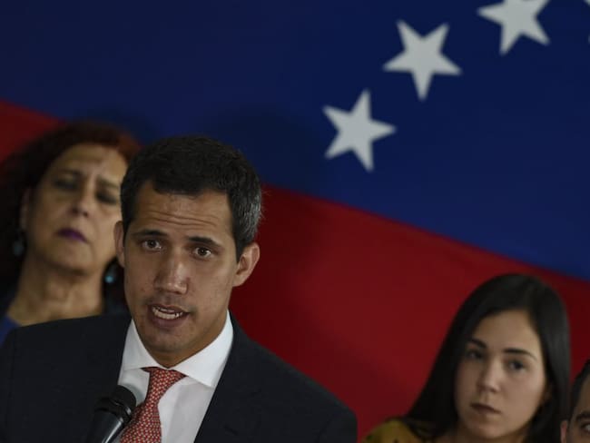 Fiscalía de Venezuela investigará a delegados de Guaidó por malversación
