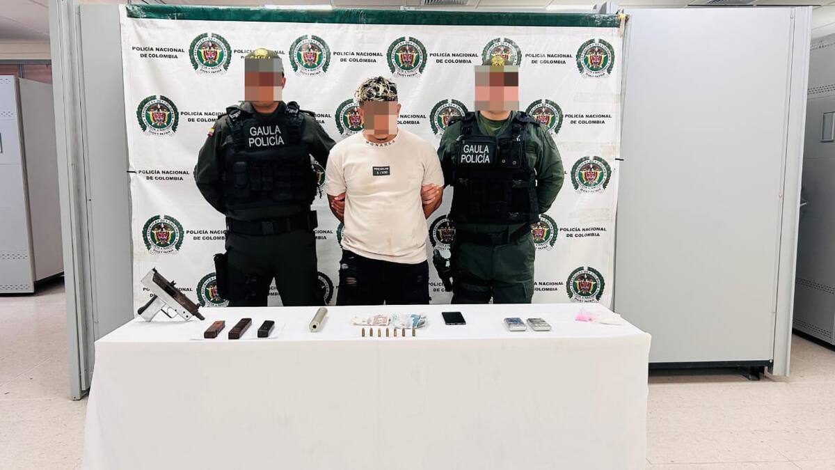 Policía incautó material de guerra en una casa en Cartagena: encontraron una mini-uzi