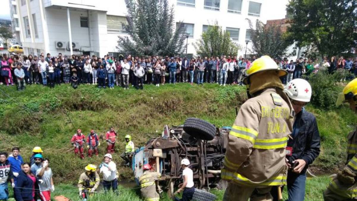 Camión aparentemente sin frenos dejó 4 heridos de gravedad en Tunja