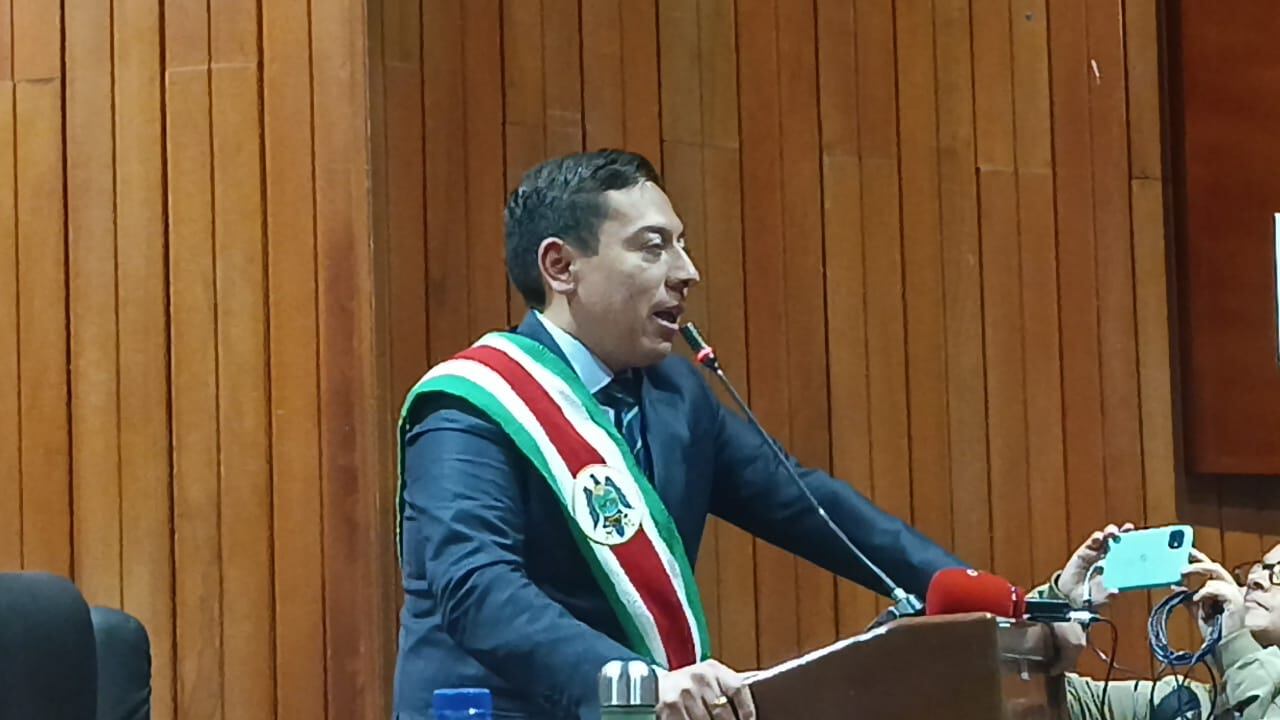 El gobernador de Boyacá Carlos Andrés Amaya tomó posesión este lunes 1 de enero ante la Asamblea de Boyacá. / Foto: Caracol Radio