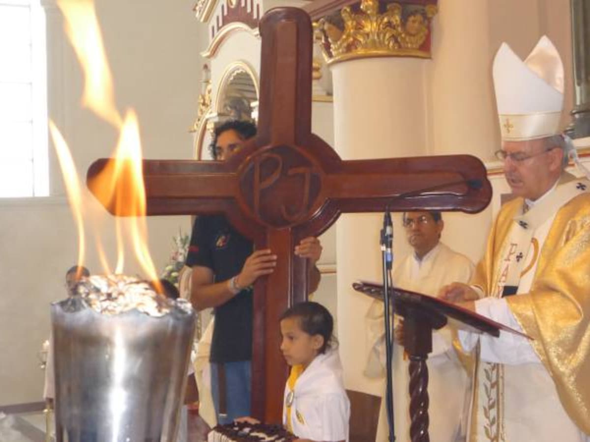 Arzobispo de Ibagué celebra bodas de oro sacerdotales
