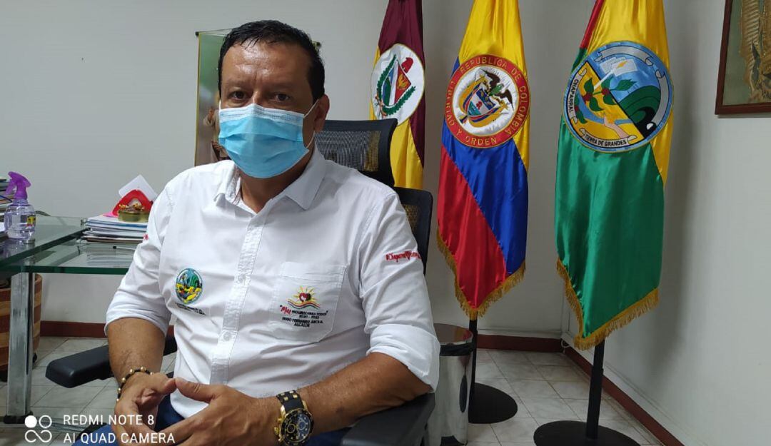 Hurgo Arce, alcalde de Chaparral. 