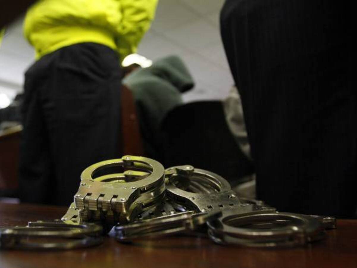 Sospechoso de haber asesinado a una mujer que metió dentro de una maleta