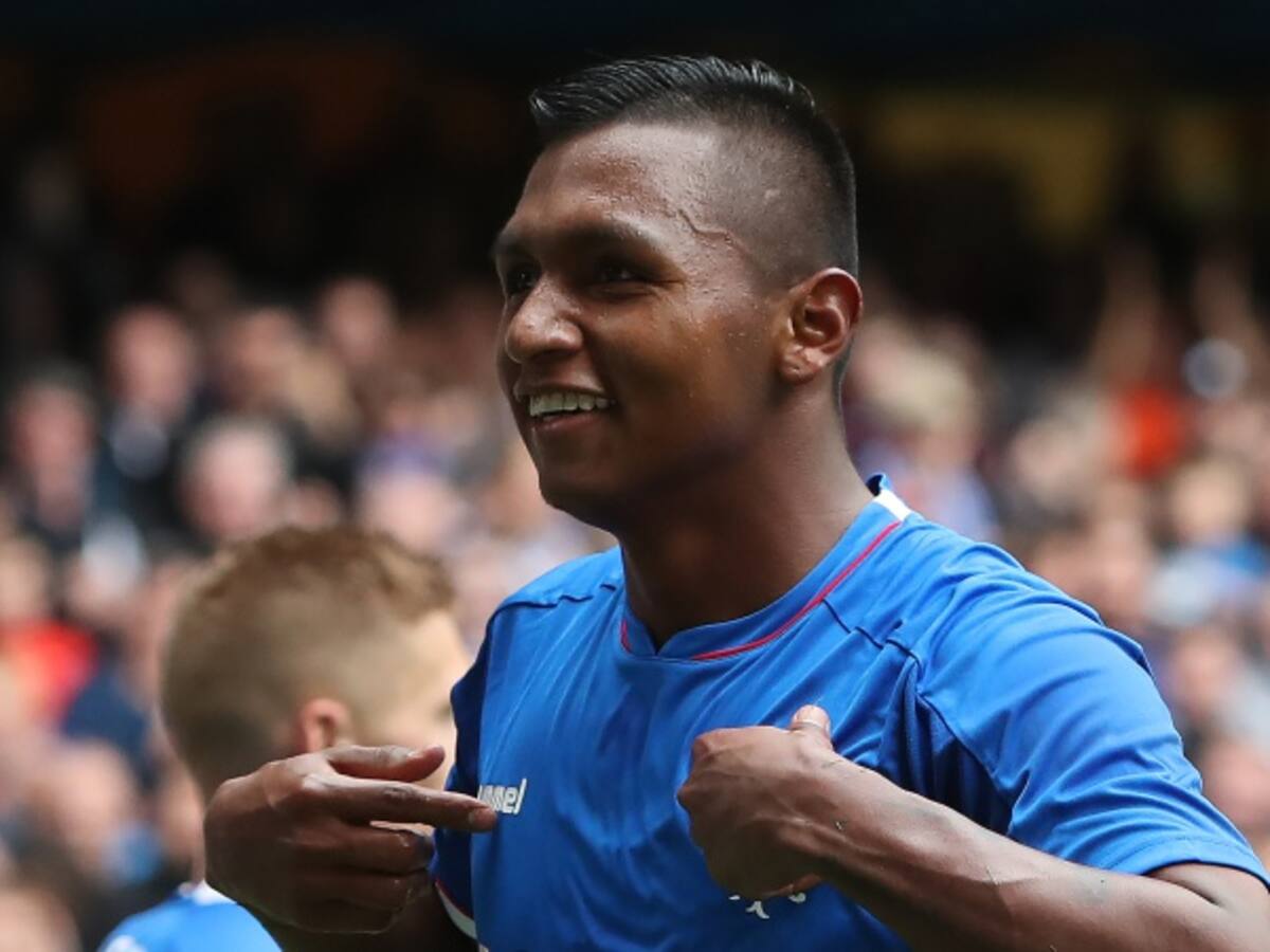Alfredo Morelos anota para el triunfo del Rangers 5-1 sobre Johnstone
