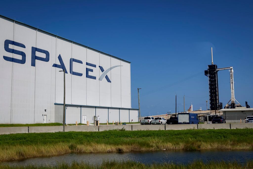 CAPE CANAVERAL, FLORIDA - AUGUST 25: A SpaceX Falcon 9 rocket with the Crew Dragon spacecraft sits on Launch Complex 39A after its launch was scrubbed at the Kennedy Space Center on August 25, 2023 in Cape Canaveral, Florida. NASA's SpaceX Crew-7 mission is the seventh crew rotation mission of the SpaceX Crew Dragon spacecraft and Falcon 9 rocket to the International Space Station as part of the agency's Commercial Crew Program. (Photo by Eva Marie Uzcategui/Getty Images)