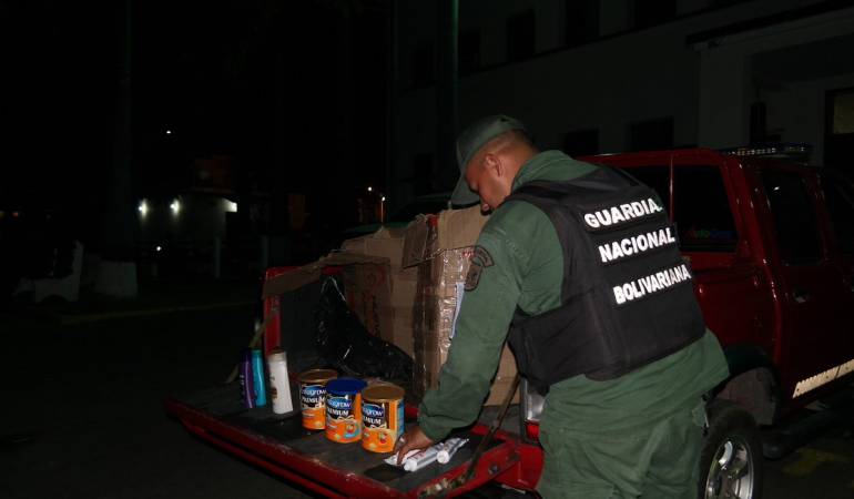 Operativo anticontrabando de las autoridades venezolanas. 