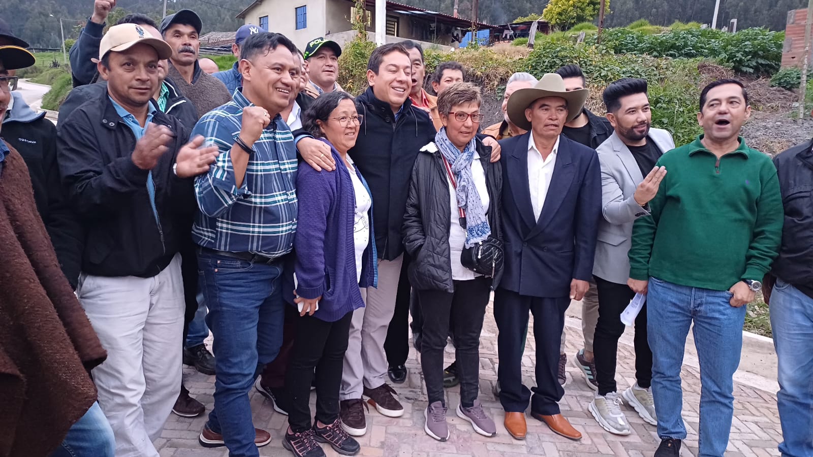 Gobernación de Boyacá inaugura vía en vereda Morcá, Sogamoso