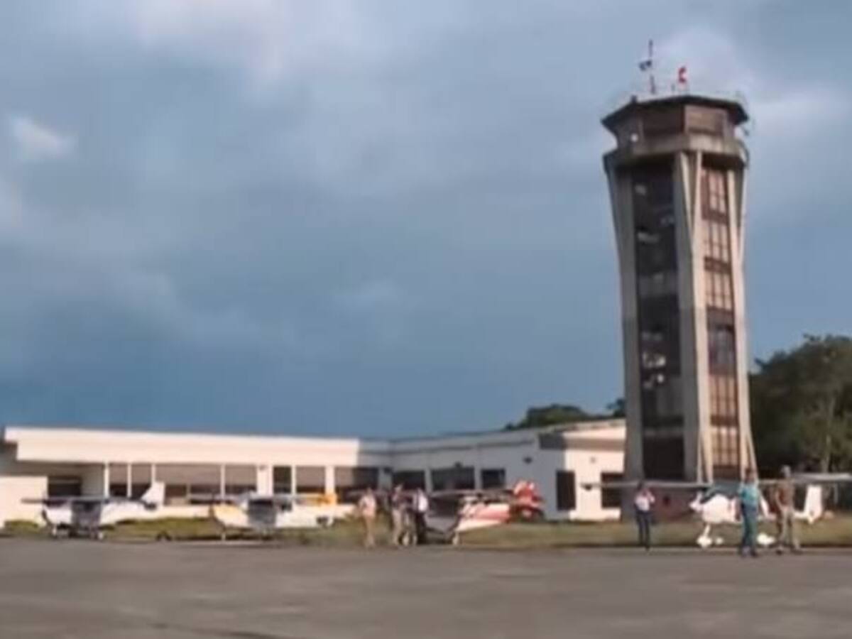 Entregan obras por 10 mil millones para el Aeropuerto de Cartago