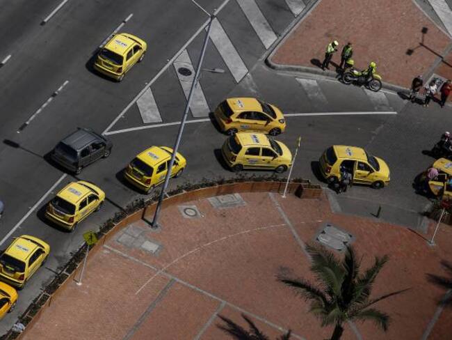 Alcaldía de Bogotá conforma la primera selección amarilla de taxistas
