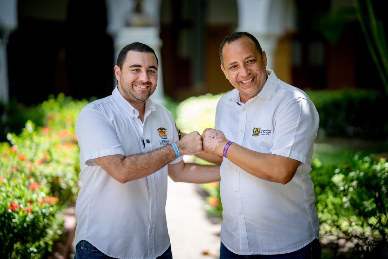 Yamil Arana, gobernador de Bolívar, y William Malkun, rector de la Universidad de Cartagena. // Gobernación de Bolívar.