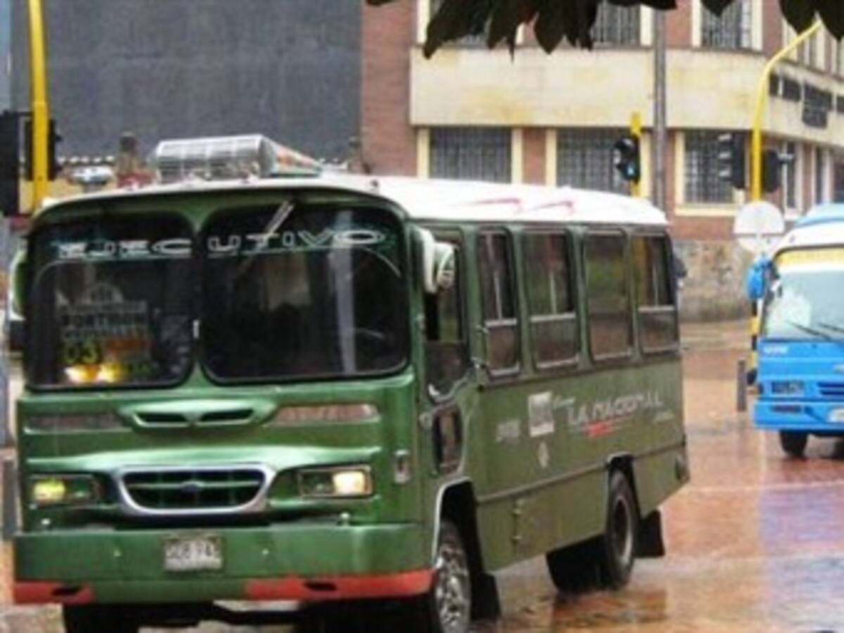 En seis meses saldrán buses antiguos de troncales de la 26 y la Décima