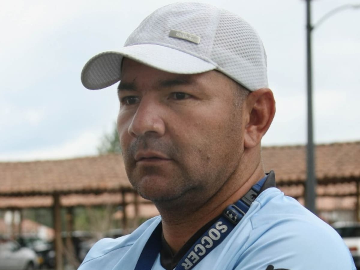 Hernán Peláez se toma un café con Édgar 'El Panzer' Carvajal