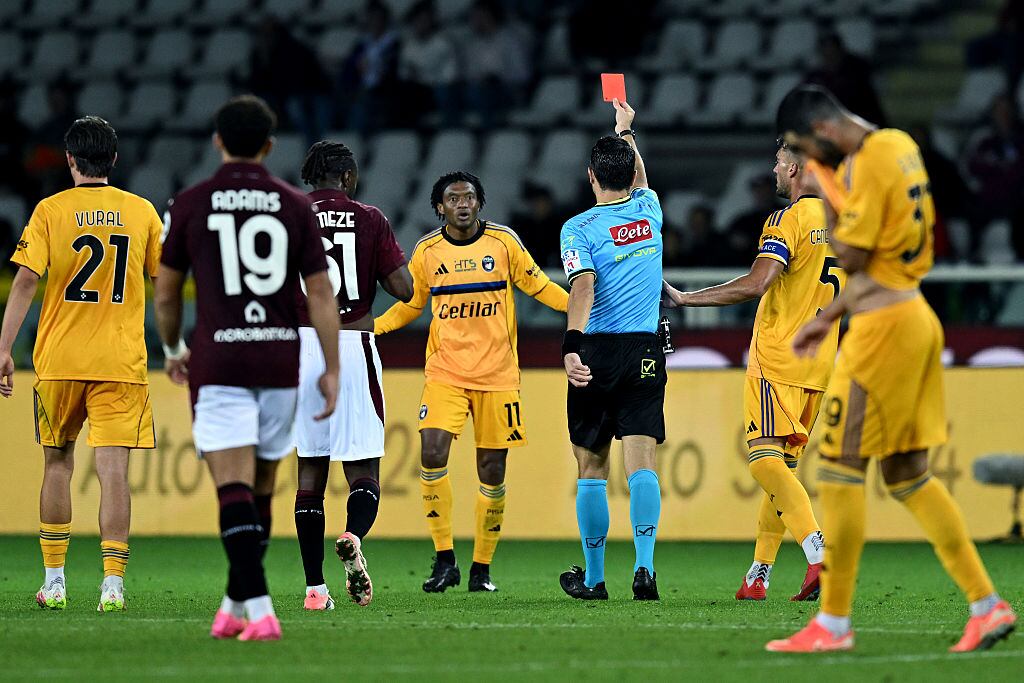 Juan Guillermo Cuadrado se fue expulsado en el partido por Copa Italia / Getty Images