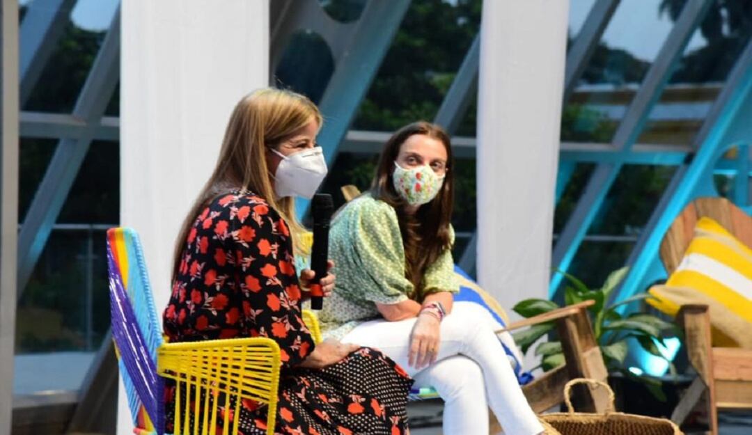 Gobernadora Elsa Noguera y Ministra de las TIC, Karen Abudinen