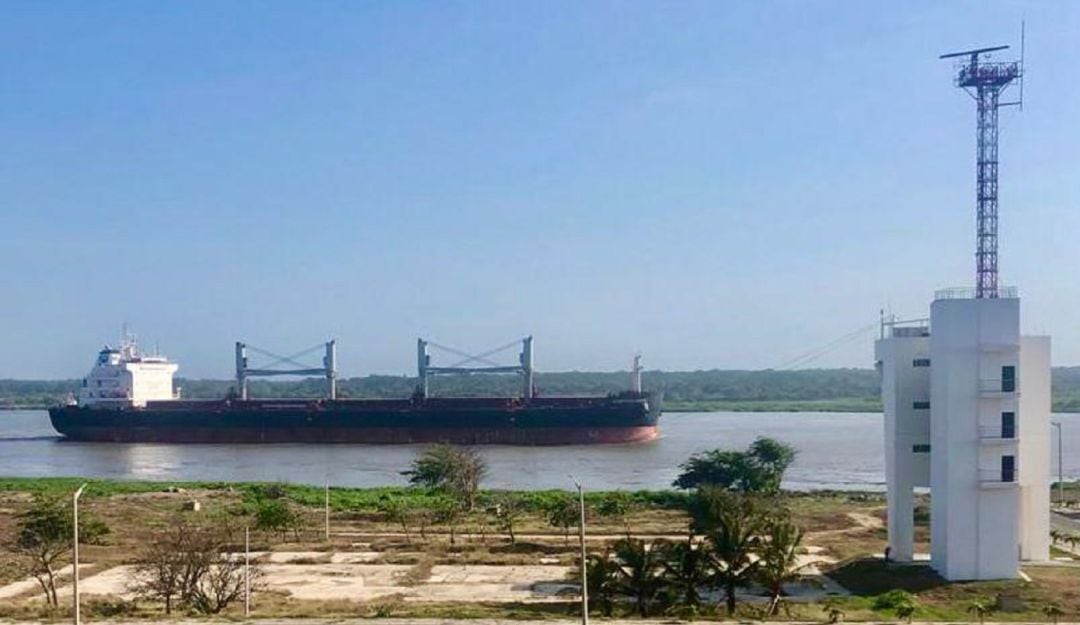 “Northern Dancer” en el canal de acceso al Puerto de Barranquilla