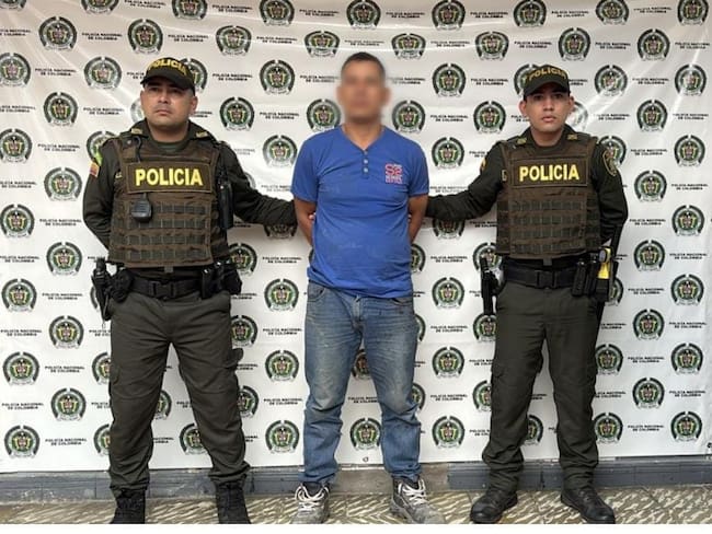 Riña deja dos heridos y un muerto.