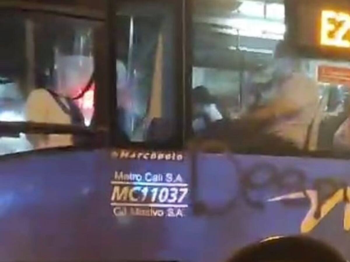 Empezaron protestando por el abuso de autoridad y terminaron en vandalismo