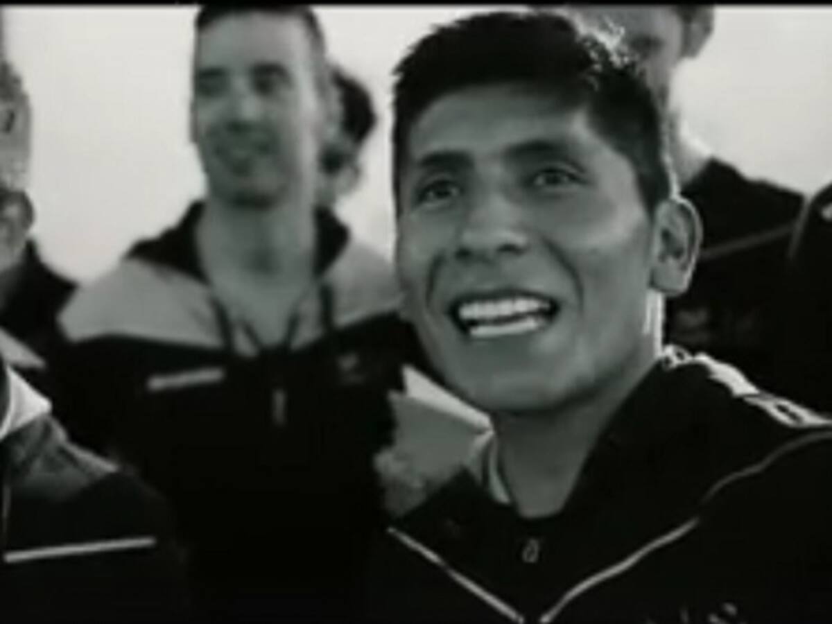 Nairo Quintana le canta a la Navidad con su equipo