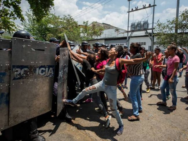 Motín en cárcel de Venezuela dejaría 78 muertos