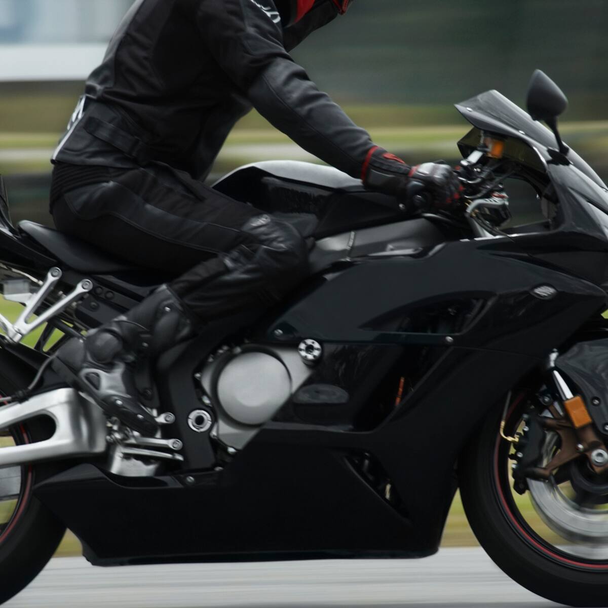 ¿Cuáles son las 10 motos más rápidas del mundo? Sí, la Kawasaki Ninja H2R está en la lista