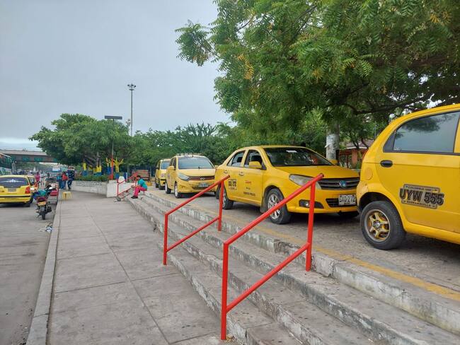 Taxistas de Barranquilla no se suman a paro nacional por aumento de la gasolina /Foto: Brandon Esparragoza