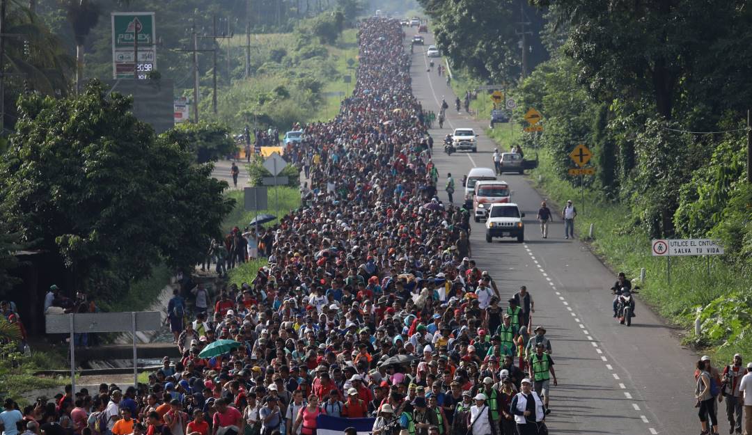 Caravana de 15.000 migrantes en camino del sur de México hacia Estados Unidos.                   Foto: Getty 
