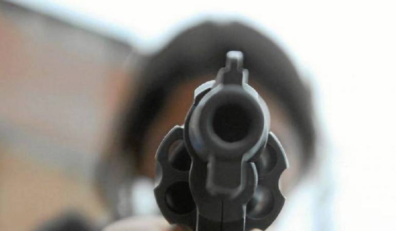 La policía adelantas las investigaciones para dar con el paradero de los responsables de este doble crimen