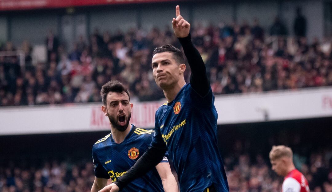 Cristiano Ronaldo festeja su gol ante el Arsenal, el número 100 en la Premier League.