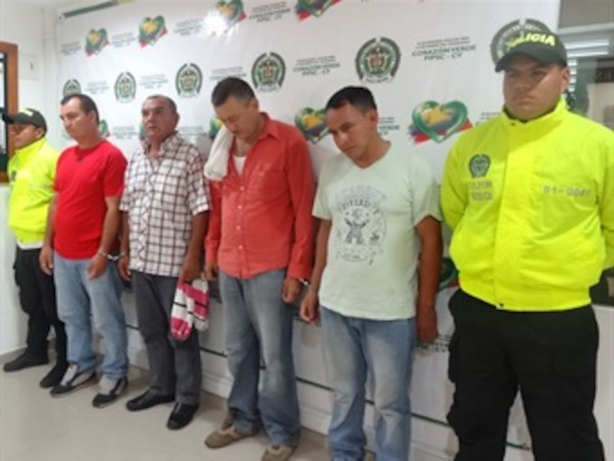 Policía captura a 4 miembros del grupo de mineros ilegales “LOS RICOS”