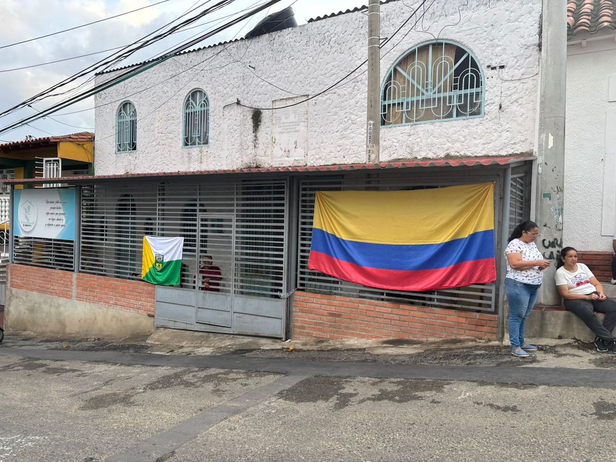 Protesta en el barrio El Contento por desalojo de hogar de paso para adultos mayores