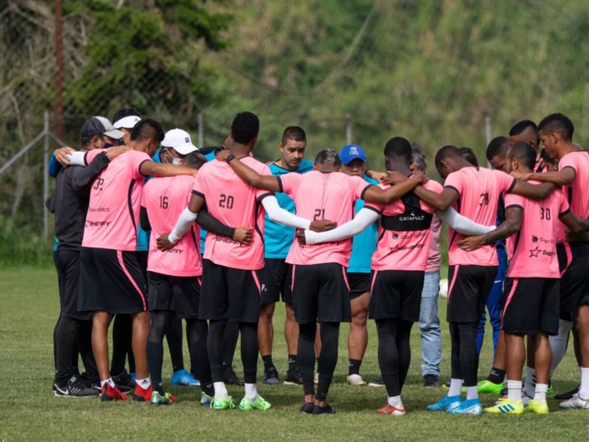 Barrida en Once Caldas: Sale medio equipo y se esperan refuerzos