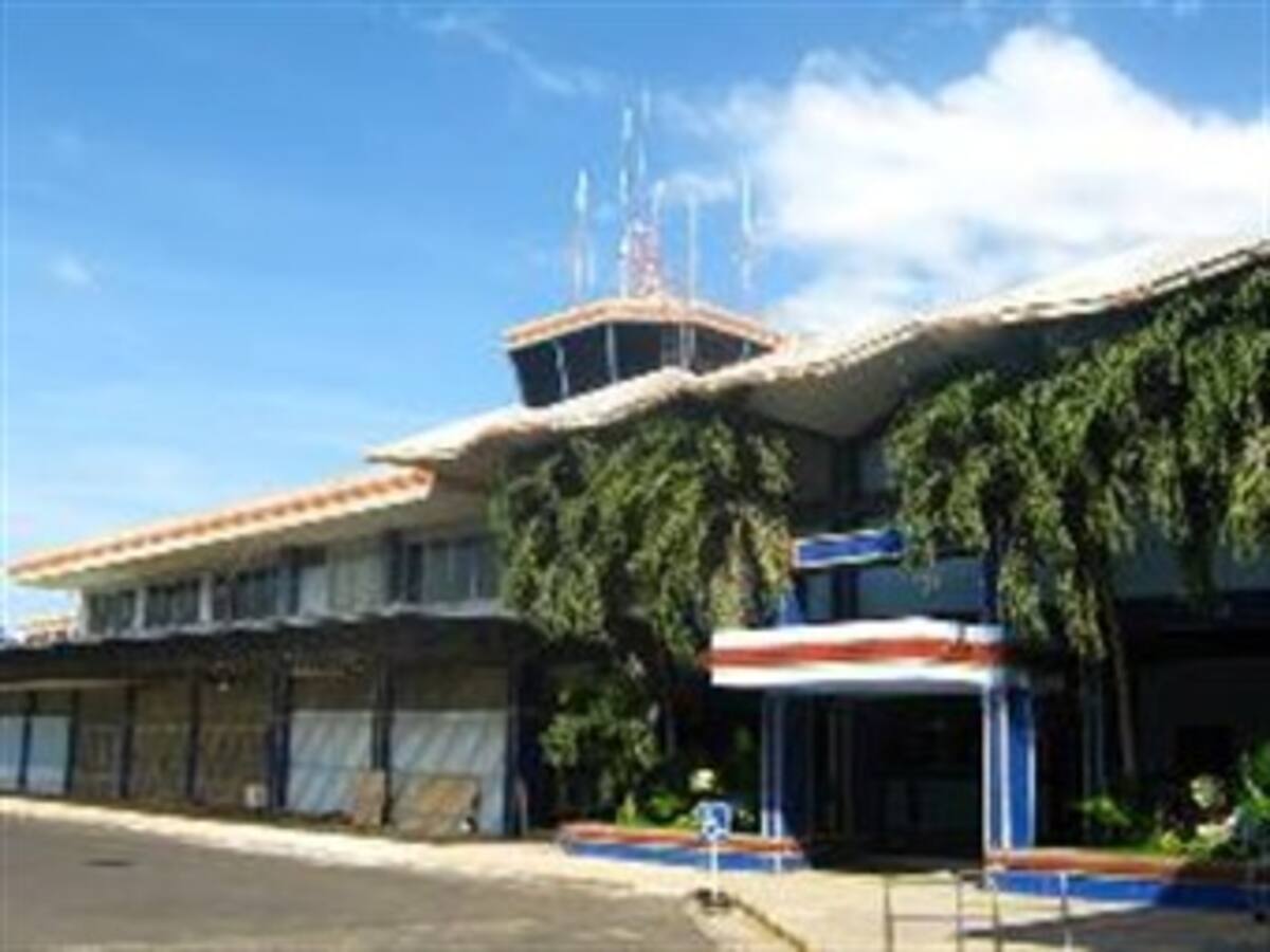 VUELTA A COLOMBIA DE SANTOS. Anuncian construcción de nuevo aeropuerto para Santa Marta