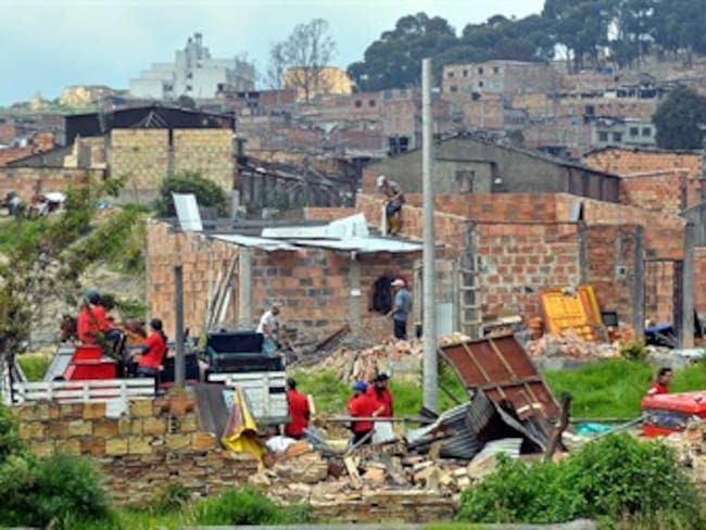 Petro denuncia que cartel de &#039;Los Tierreros&#039; está detrás de urbanizaciones piratas en Bogotá